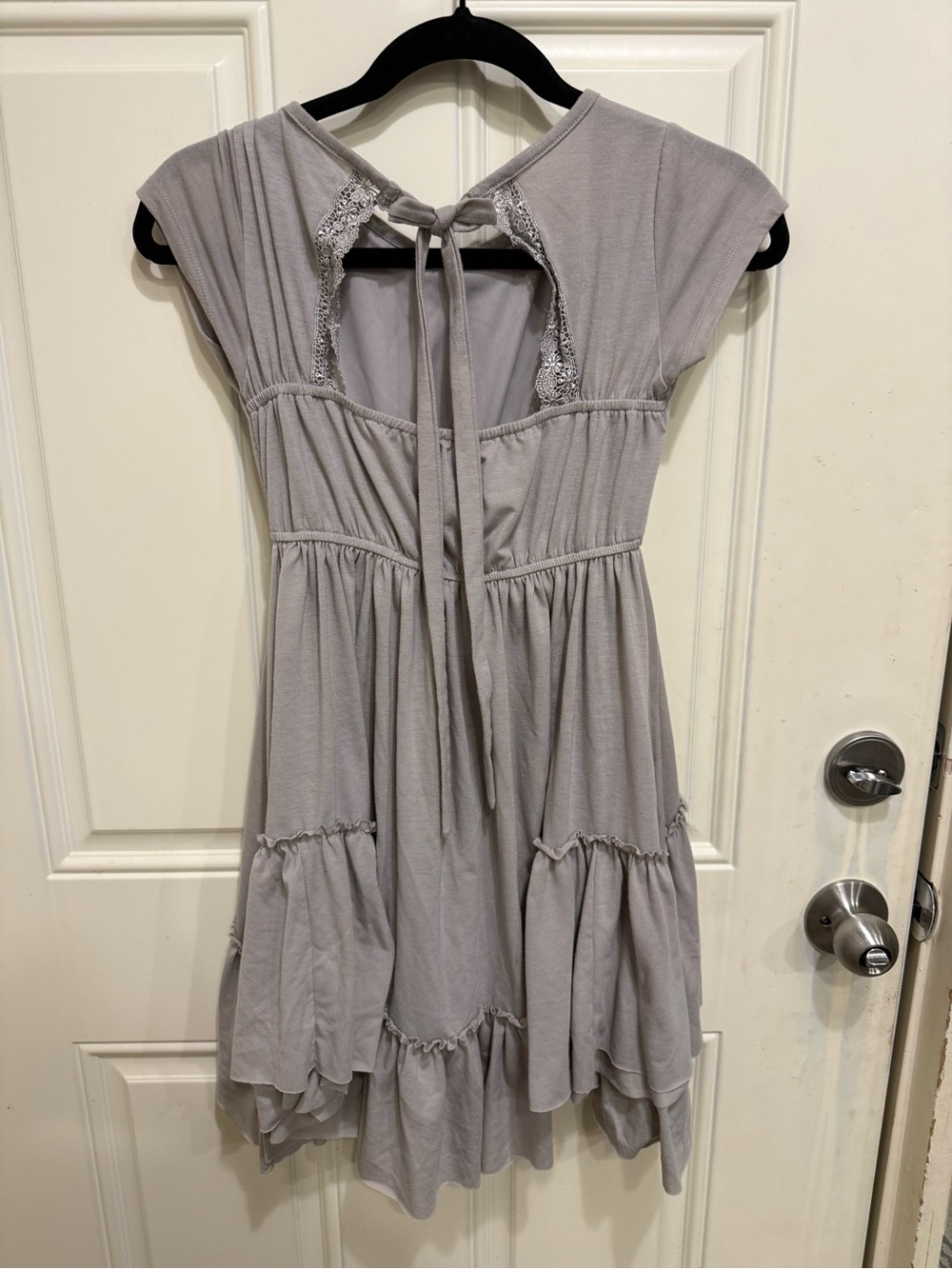 Joyfolie Adrianna Dress in Light Grey w/Ruffled Hem - Picture 4 of 7